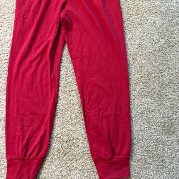 Red Salutation Jogger Athleta - Picture 4 of 7
